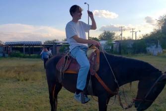 Bertil til hest i Mexico