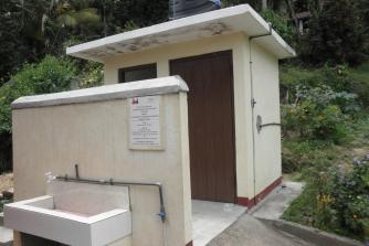 Global Grant 1530447 Mellem Kandy og Brønshøj Rotary Klubber, Toiletblok på Haloluwa Primary School”